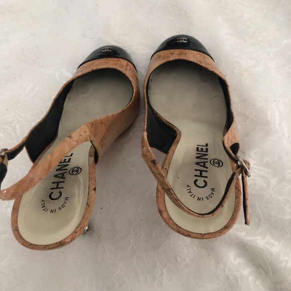 CHANEL Sling Back Heels - Picture 4 of 7